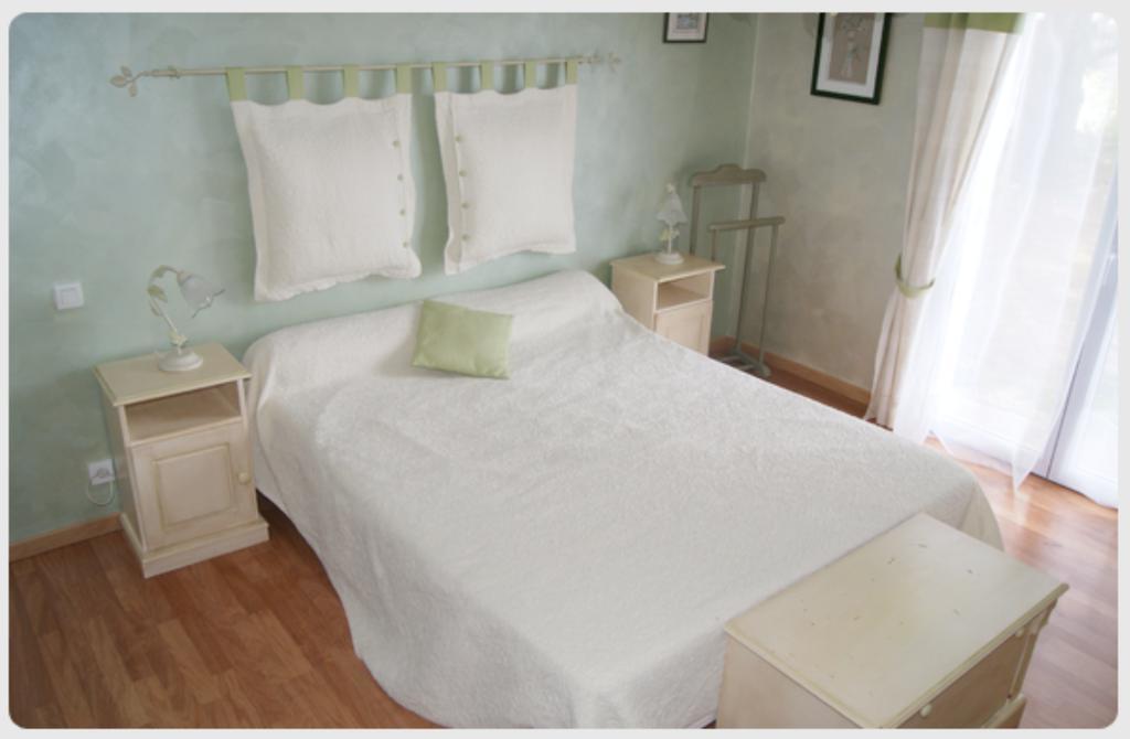 Maison d'Hôtes de Kerzine Plouhinec  Chambre photo